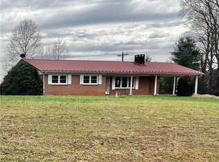 115 Poor Mans Trl, Lowgap, NC 27024