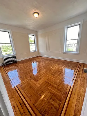 Rented by Queens Apartments Realty LLC | media 12