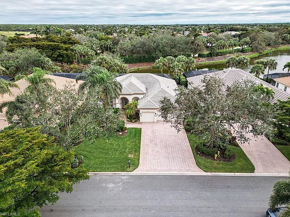 3rd image of 22231 Kenwood Isle DR