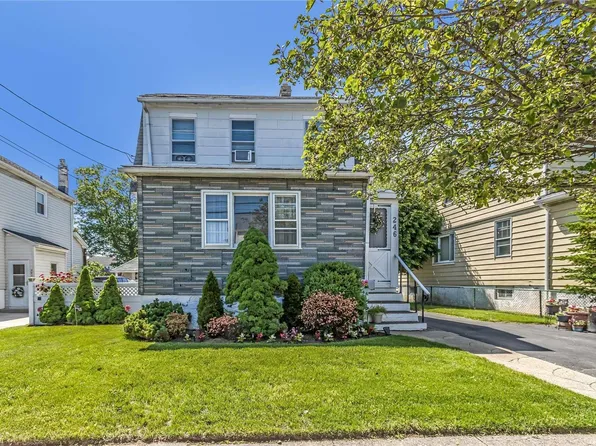 246 Cochran Place, Valley Stream, NY 11581