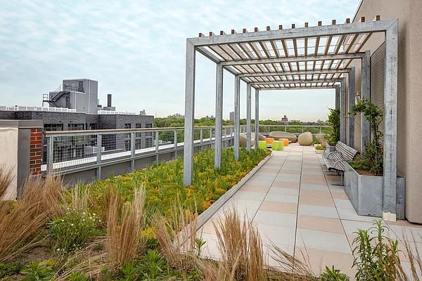 Rented by Lisa Management | media 5