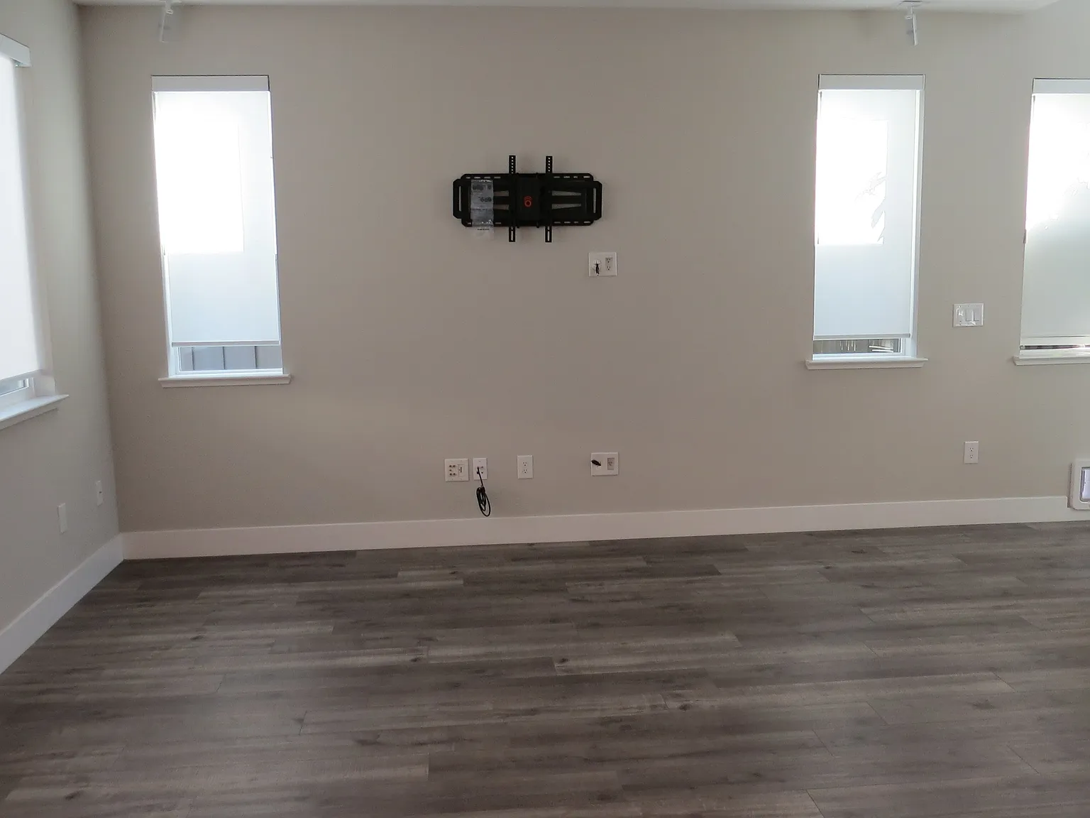 Beautifully upgraded home in Mtn House — Photo 2
