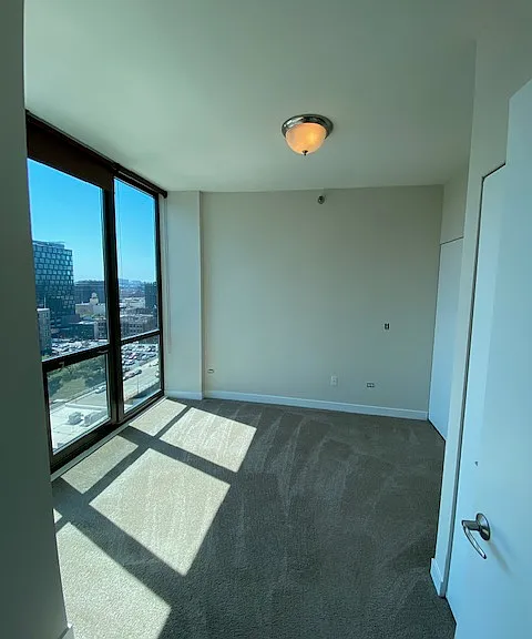 660 W Wayman St #803 — Photo 5