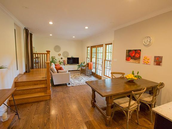 5th image of 180 Lakeview Way