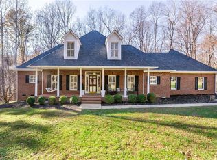 8006 White Ash Ct, Oak Ridge, NC 27310