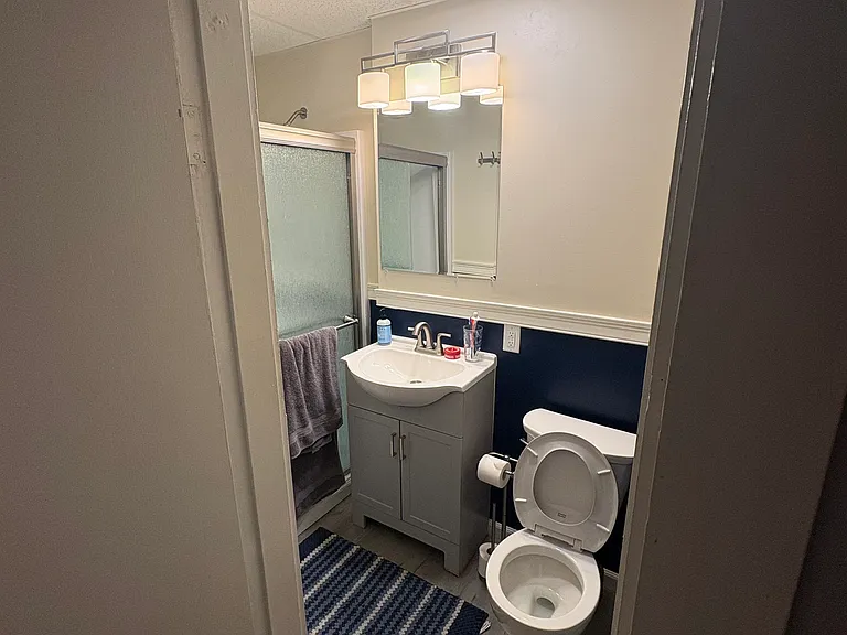 39 Houghton St #1 — Photo 8
