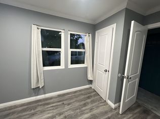 8043 Hesperia Ave, Reseda, CA 91335