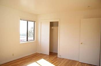 5th image of 1565 Pershing Dr APT C