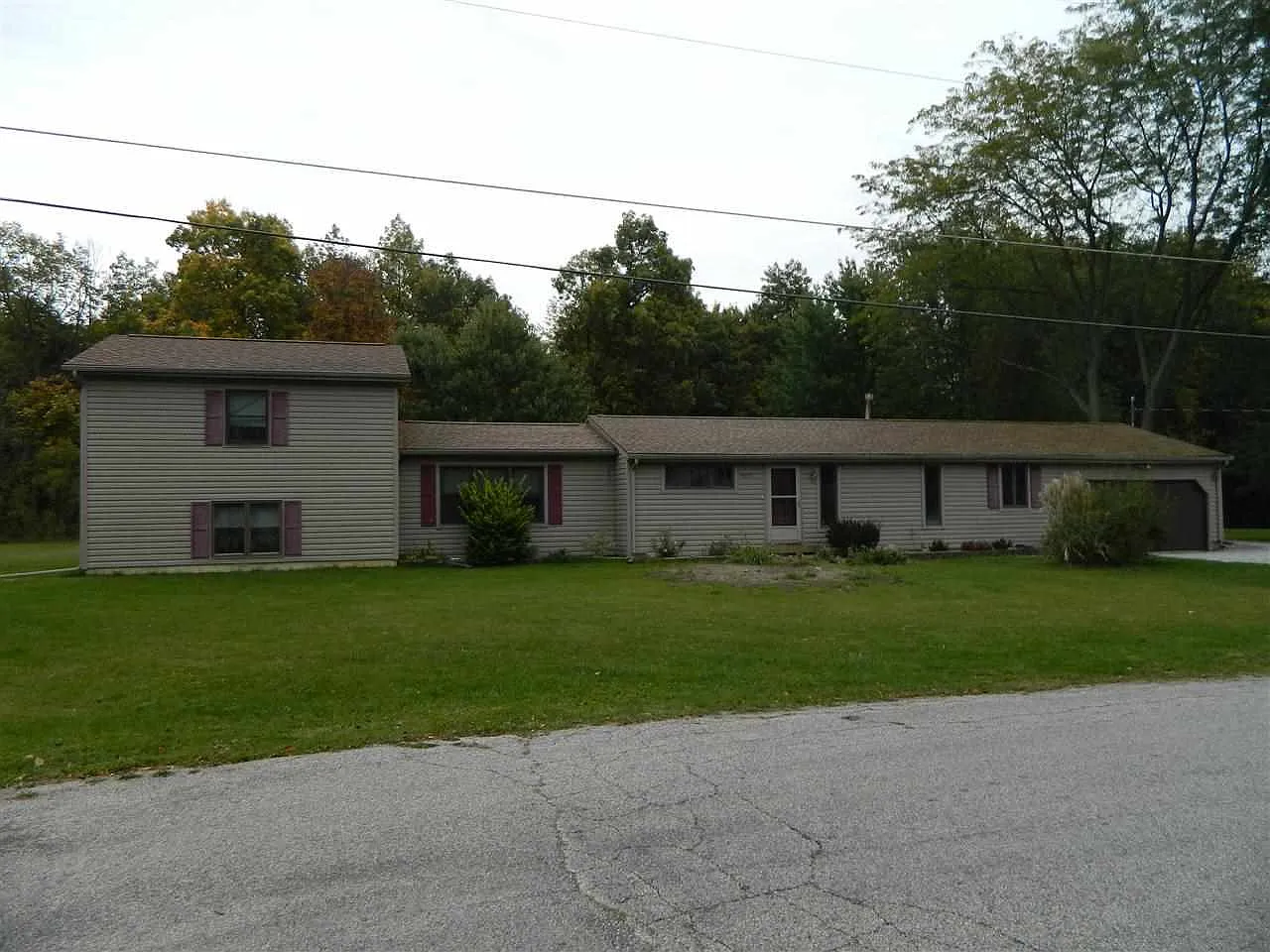 501 East St photo 1
