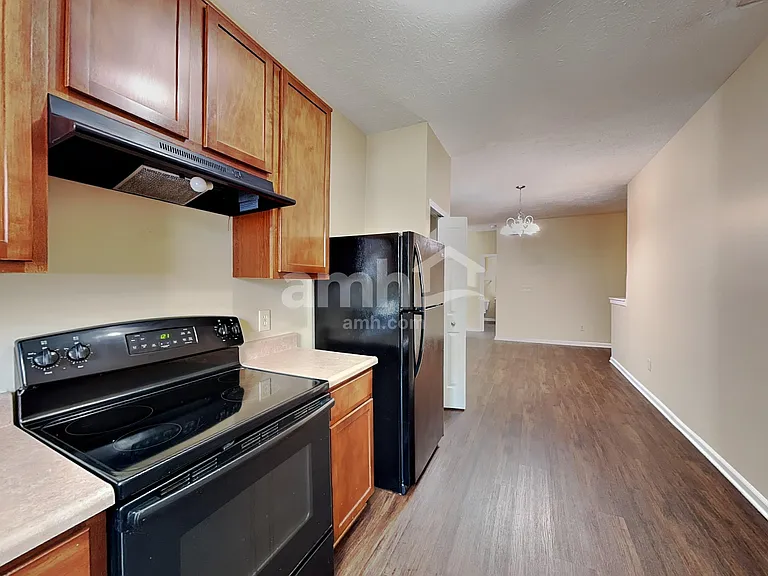 11723 Rossmore Dr — Photo 4