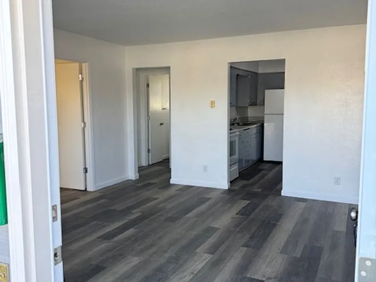624 Berrydale Ave — Photo 13
