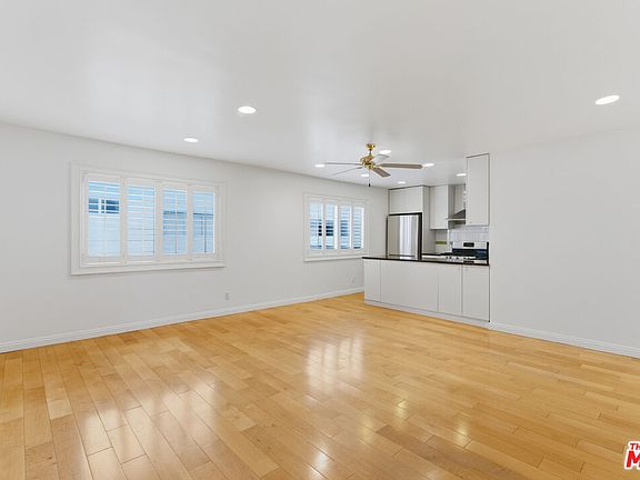 2nd image of 2444 4th St APT 4