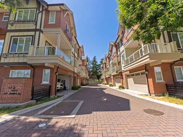 7199 Moffatt Rd #9, Richmond, BC V6Y 1X9