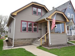 1719 S 85th St, West Allis, WI 53214
