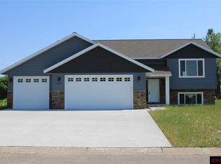 662 Beverly Cir, Henderson, MN 56044