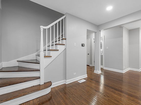 3rd image of 10644 S Eggleston Ave