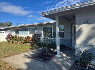 10093 Santiago Ct, Seminole, FL 33776