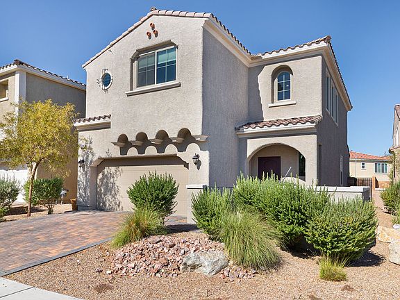 2nd image of 1005 Cetona Ct