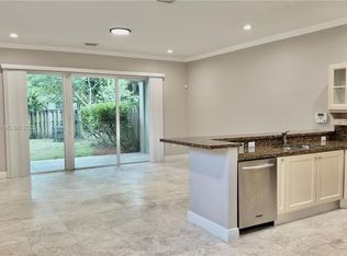 210 SW 9th St #210, Fort Lauderdale, FL 33315