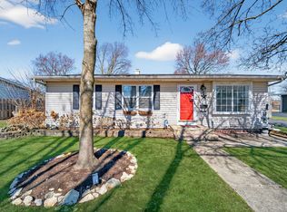 407 Butterfield Rd, North Aurora, IL 60542
