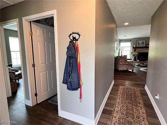 2nd image of 2989 Island Creek Dr