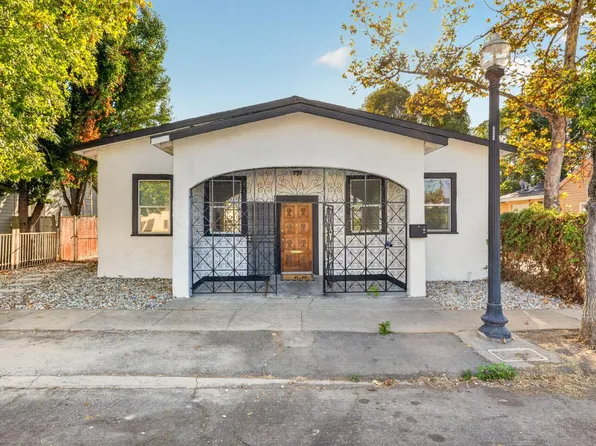 2354 Oakmont St, Sacramento, CA 95815