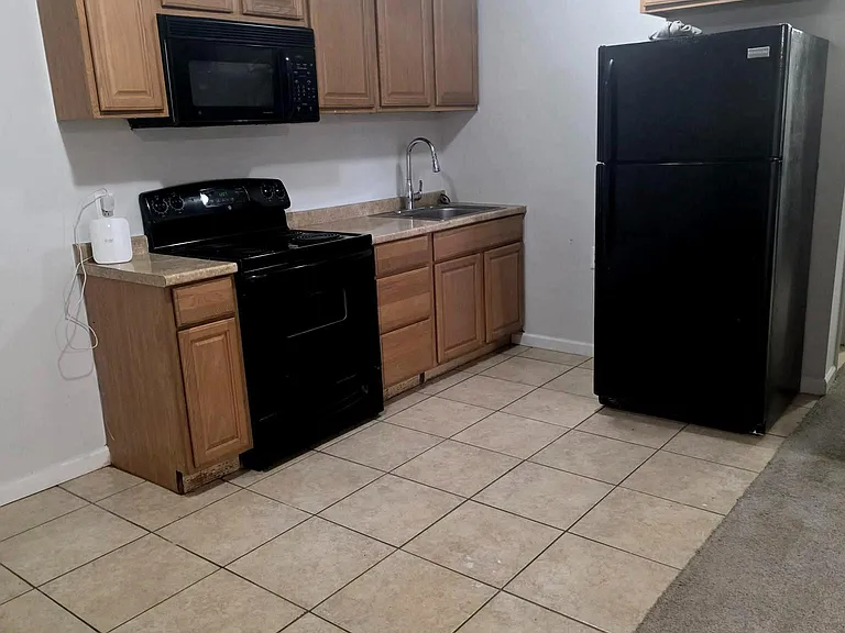 10711 Ward Rd — Photo 2