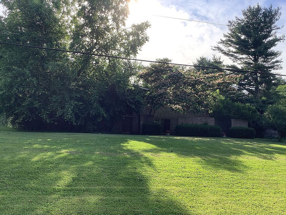 2nd image of 3087 N Cleveland Rd