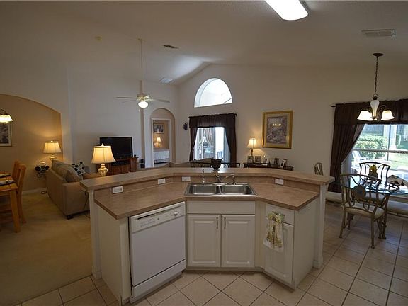 5th image of 1203 Winding Willow Ct