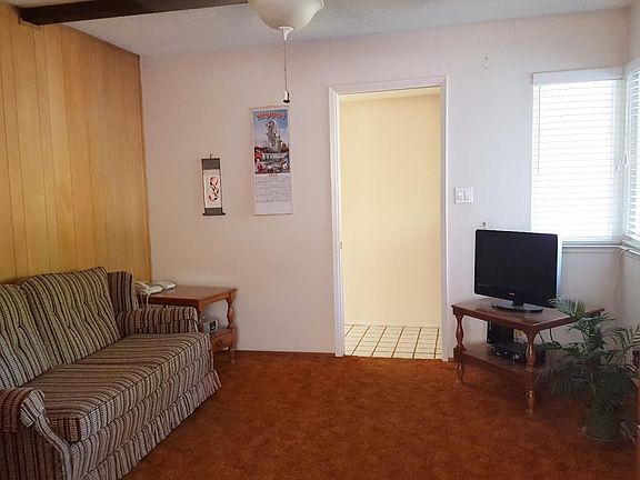 3rd image of 1257 Avis Dr
