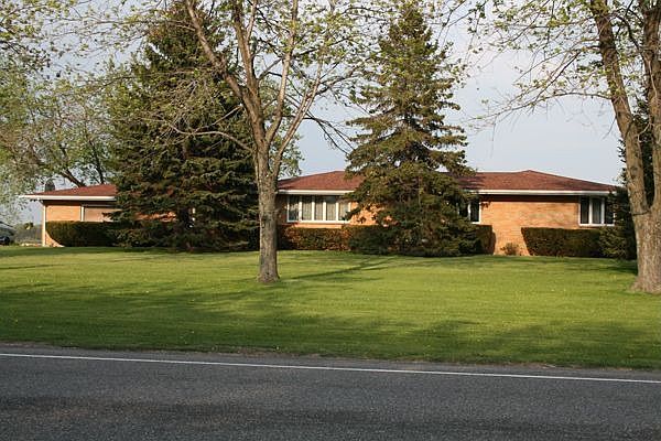 6711 Campbell Blvd.