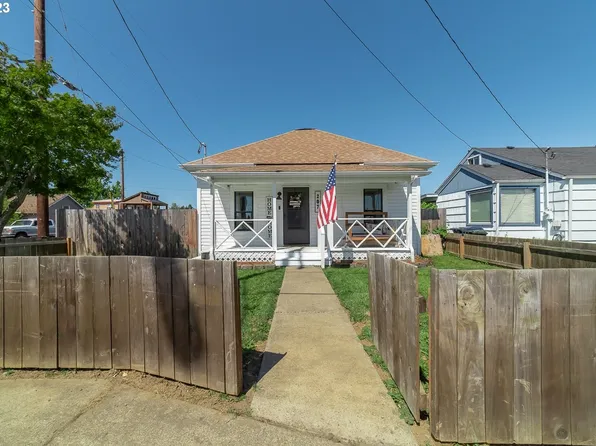 207 N 1st St, Creswell, OR 97426