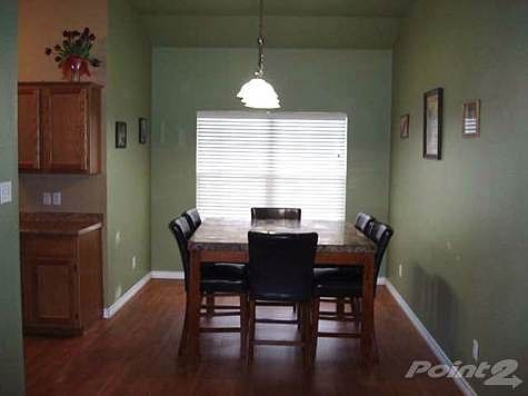 205 N. Lamar, Academy, TX 003
