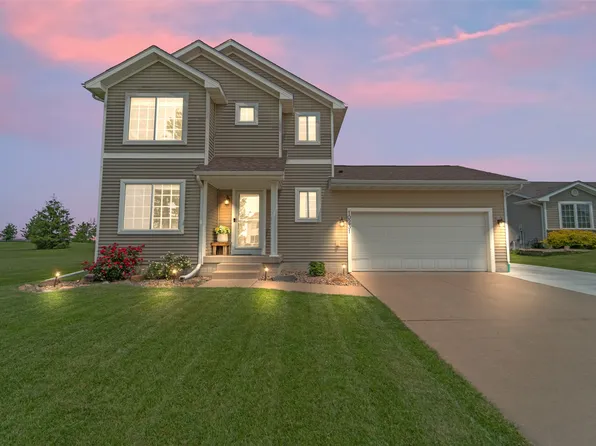 10231 Catalina Dr, Johnston, IA 50131