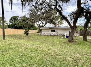 9541 Round Lake Dr, Weeki Wachee, FL 34613