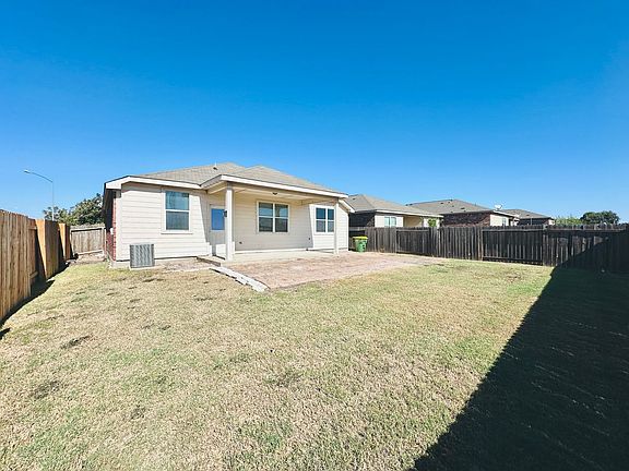 4th image of 19309 Wt Gallaway St