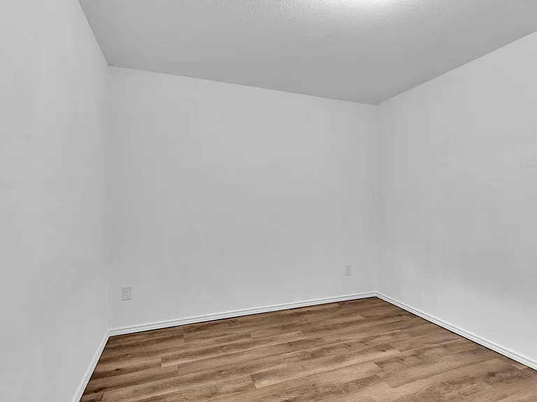 350 Debus Dr #117A — Photo 15