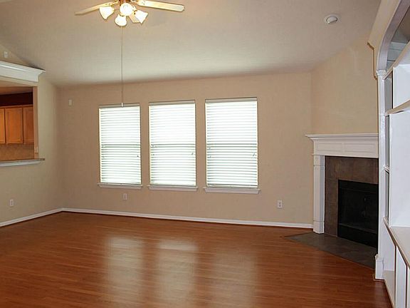 5th image of 2024 Creek Shore Ln