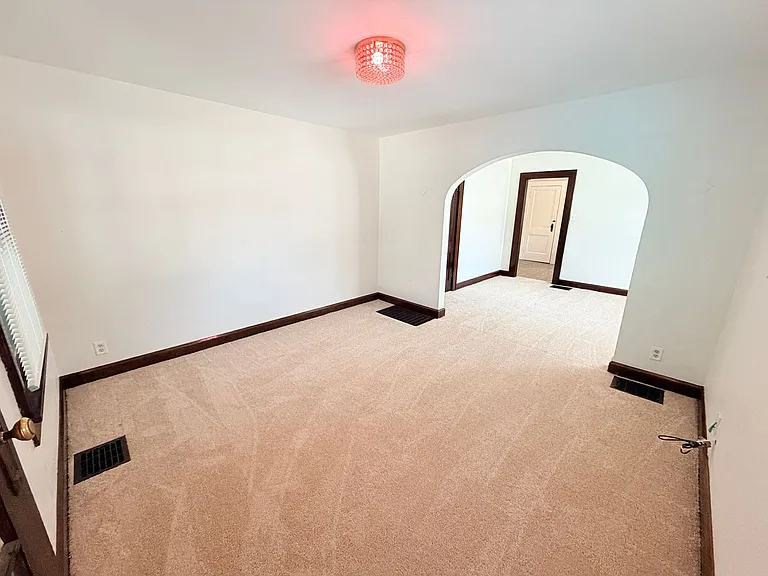 1250 N Colorado Ave — Photo 4