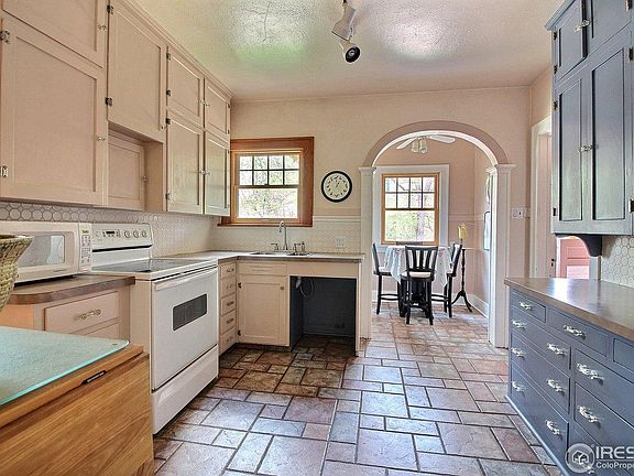 3rd image of 1315 Cranford Pl
