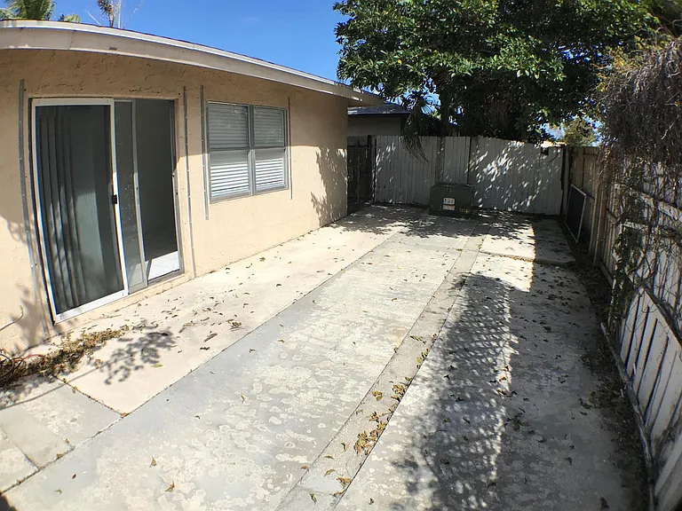 3854 Van Cott St #3854 — Photo 41