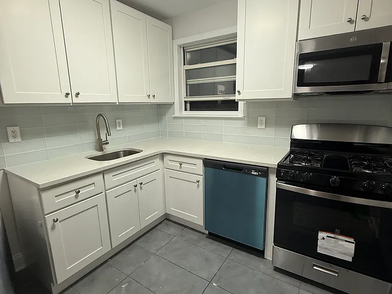 223-63A 65th Ave #B — Photo 10