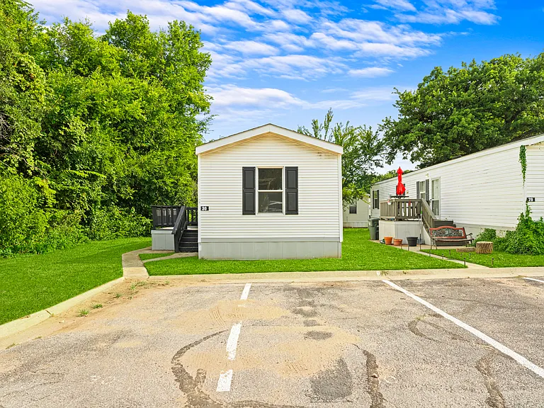 602 S Vista Ln #30 — Photo 47