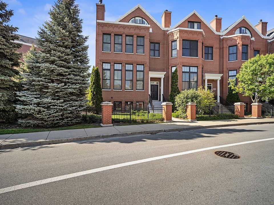 1st image of 1839 Admiral Ct