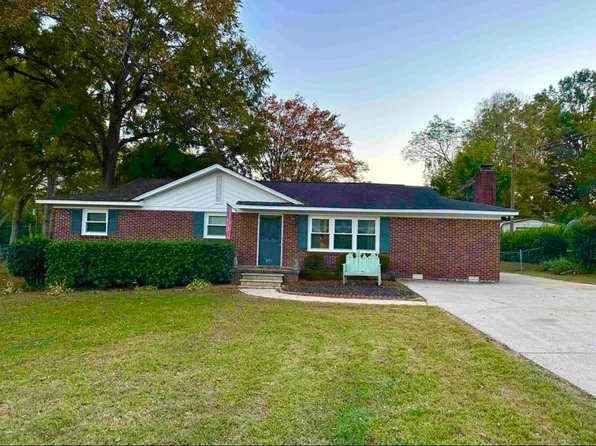 204 Sherwood Dr, Gaffney, SC 29340