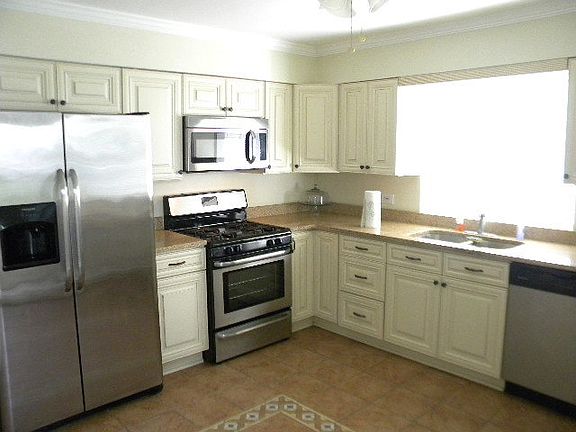 2nd image of 25540 W Lake Shore Dr