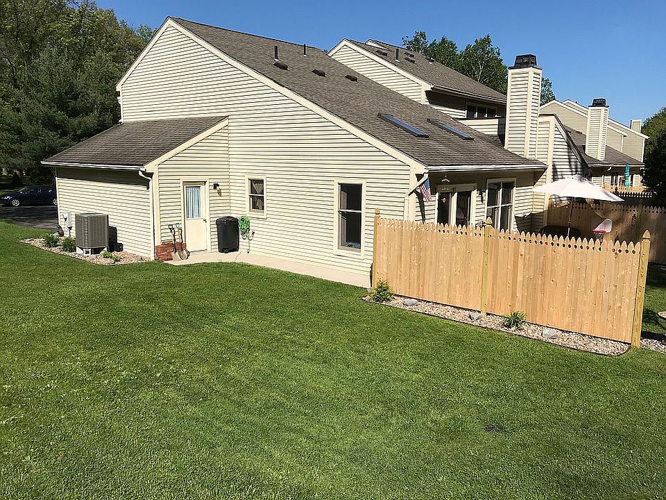 1st image of 18 Cromwell Dr