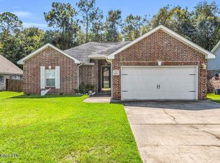 85565 Diamondhead Dr W, Diamondhead, MS 39525