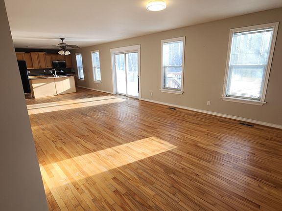 3rd image of 36259 Gore Rd