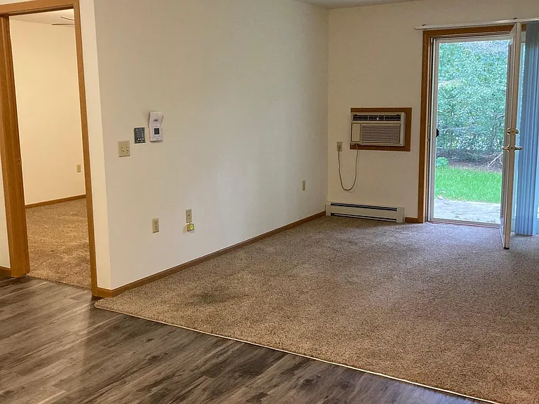 Walnut Grove Apartments — Photo 18